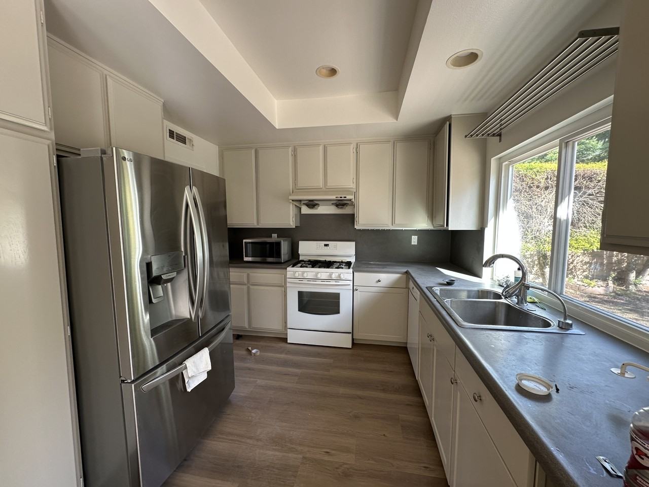 3642 Birdsong Ave - Photo 6 of 10