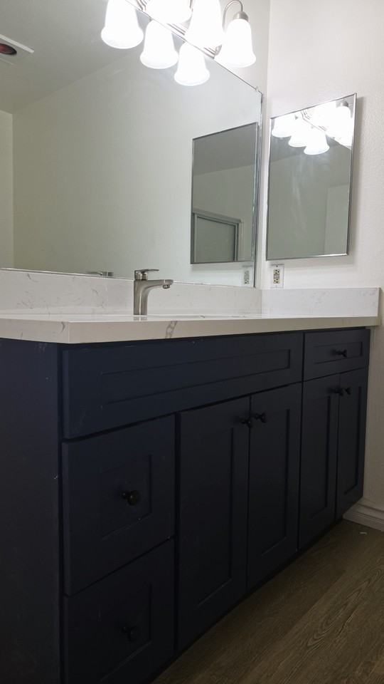 713 Walnut Dr #17 - Photo 3 of 9