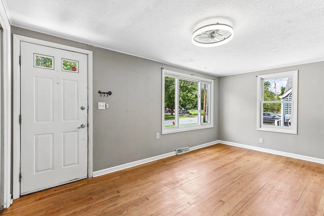 7113 South Ave - Photo 2 of 18