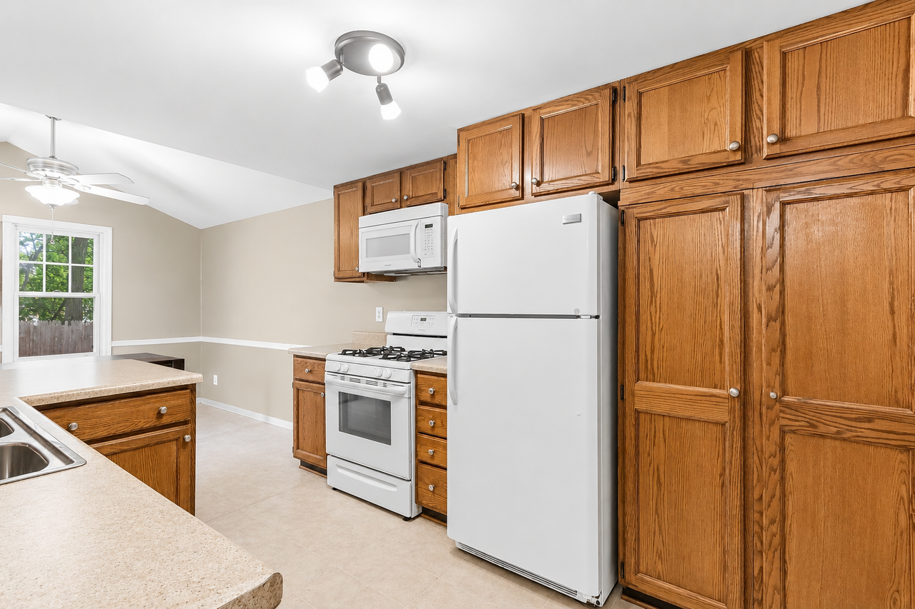 7113 South Ave - Photo 7 of 18