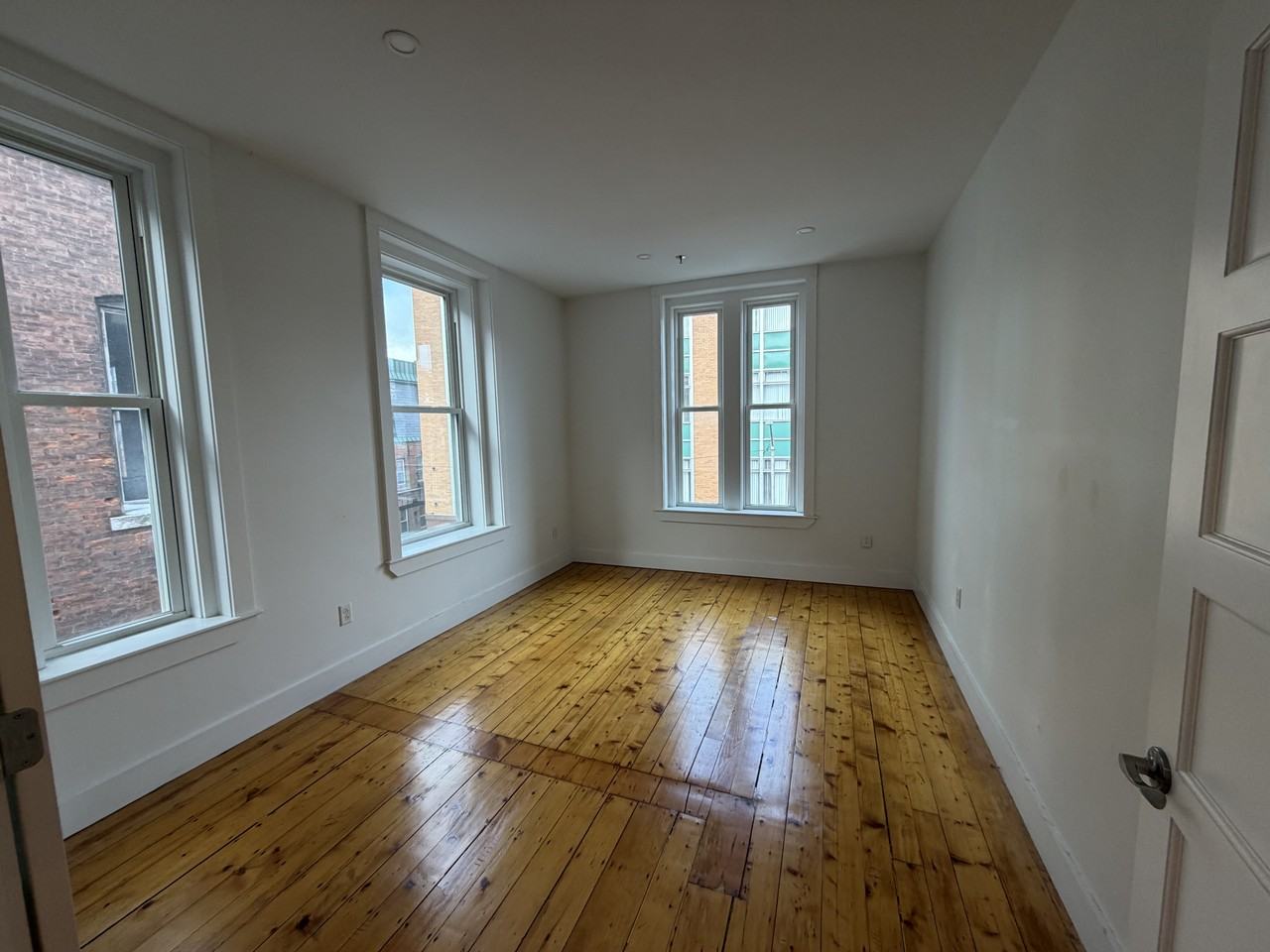4 Elliot St #9 - Photo 2 of 10
