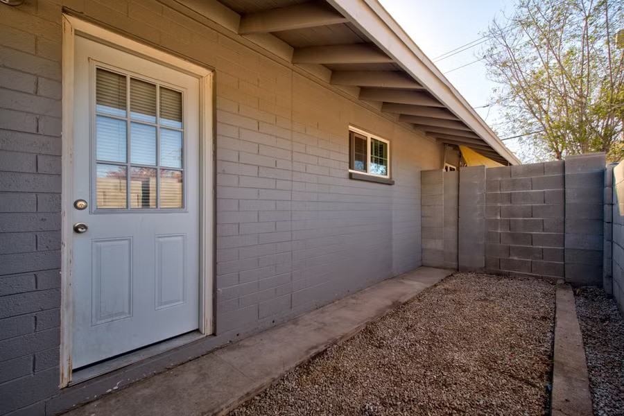 933 S Farmer Ave #945-1 - Photo 5 of 16