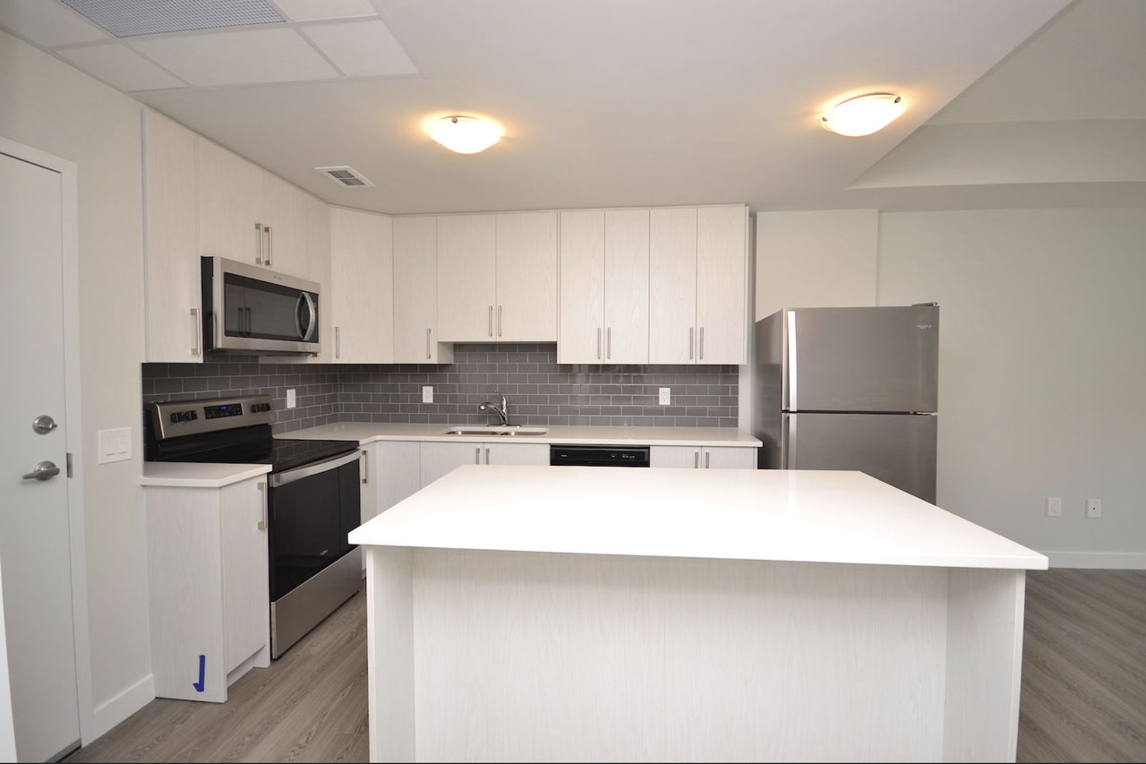 7885 Macleod Trail SW - Photo 7 of 47