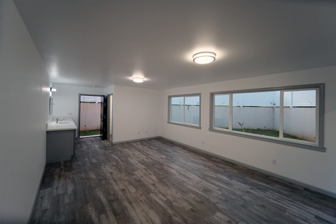 418 Halemaumau St - Photo 2 of 6