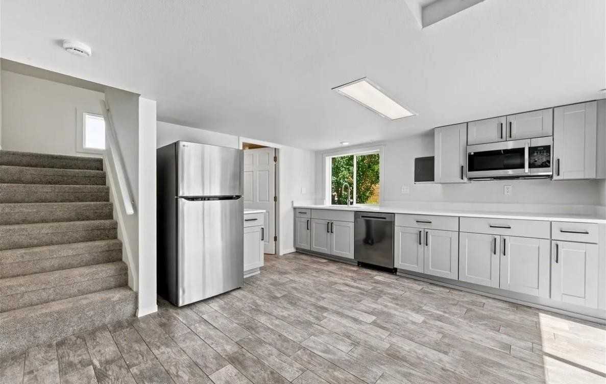 14157 Beemer Way - Photo 4 of 20