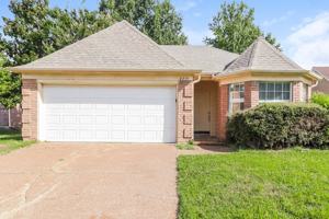 featured image of 2214 Lake Hill Ct