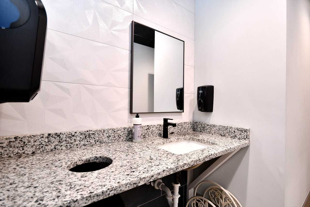 15 Wellington Ave #B - Photo 5 of 10