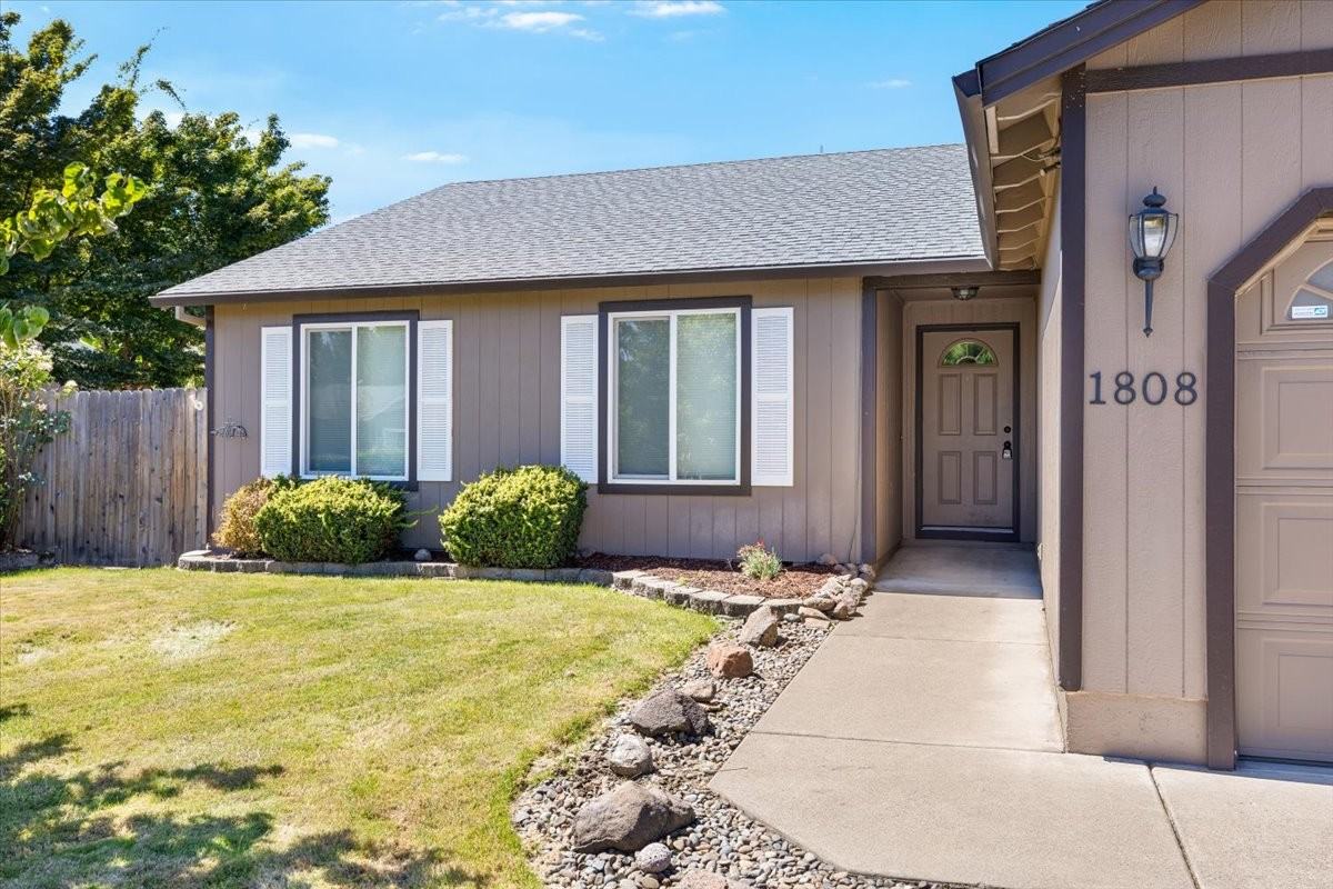1808 Sarah Way #1 - Photo 4 of 23