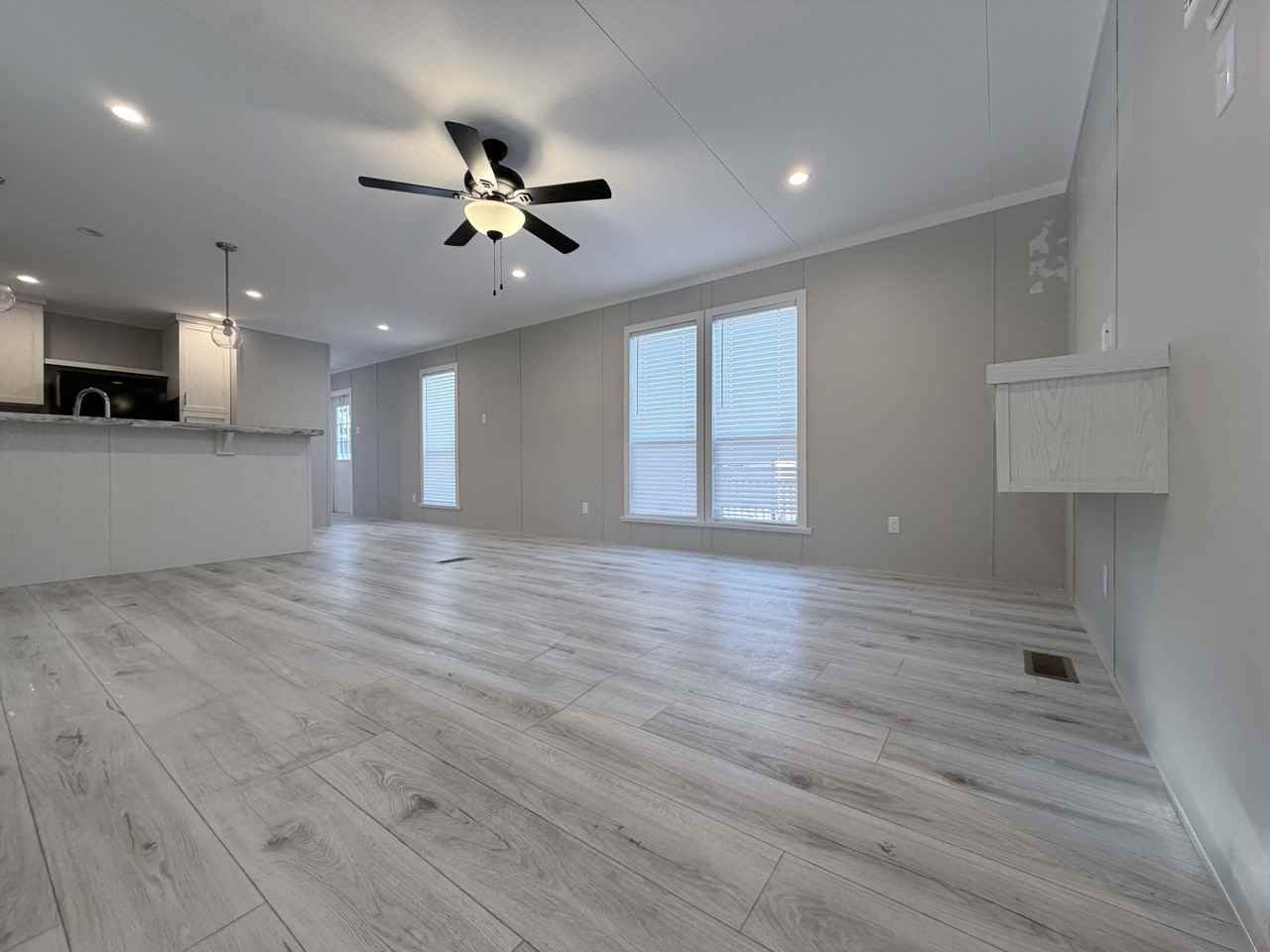 709 N Collins Fwy #92 - Photo 2 of 25