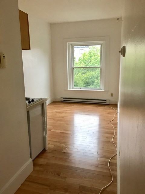 1075 Beacon Street - Photo 2 of 7