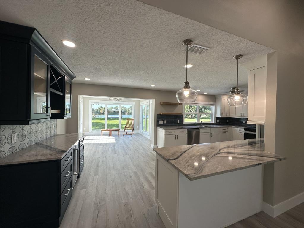 3911 Midway Rd - Photo 5 of 26