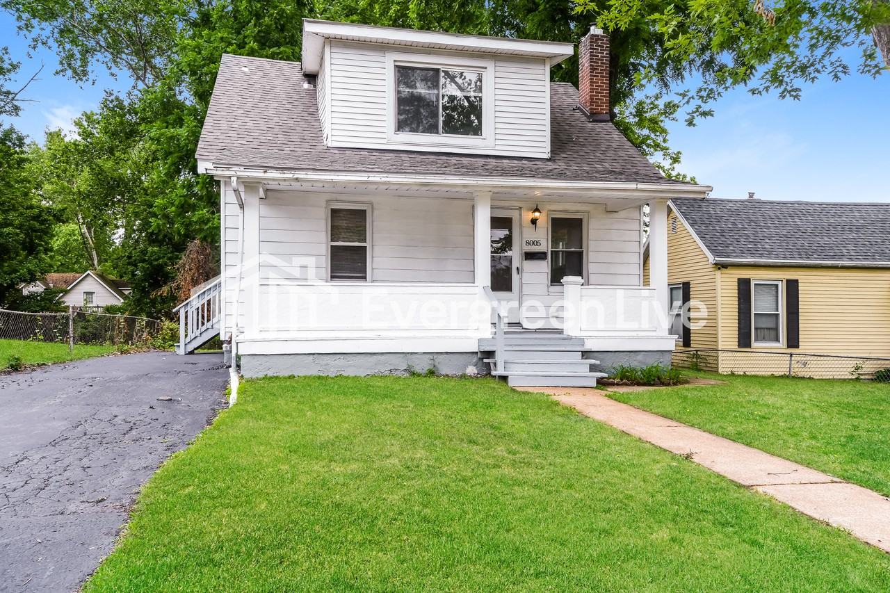 8005 Albin Ave - Photo 2 of 15