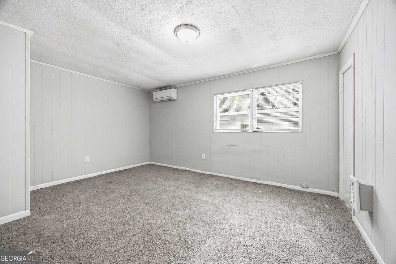2844 Shamrock Ln - Photo 7 of 14