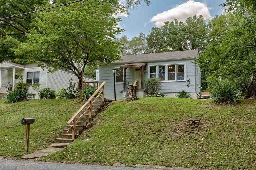1118 Kiowa St - Photo 2 of 9