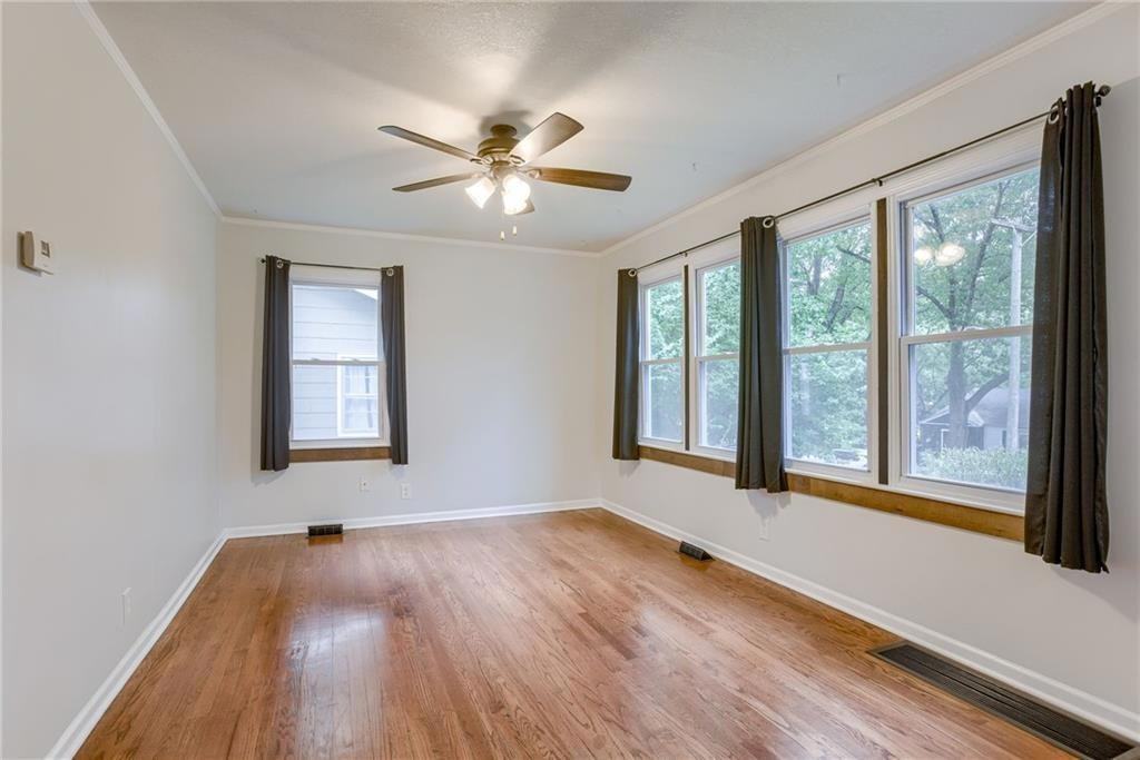 1118 Kiowa St - Photo 3 of 9