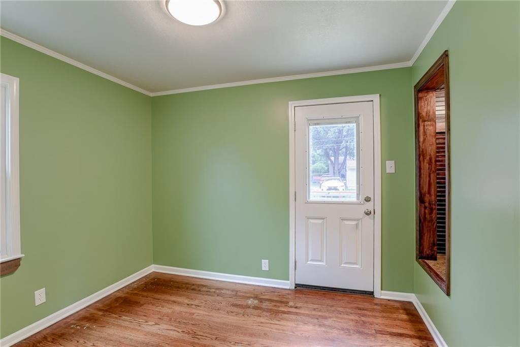 1118 Kiowa St - Photo 6 of 9