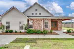 featured image of 220 Freedom Ring Dr