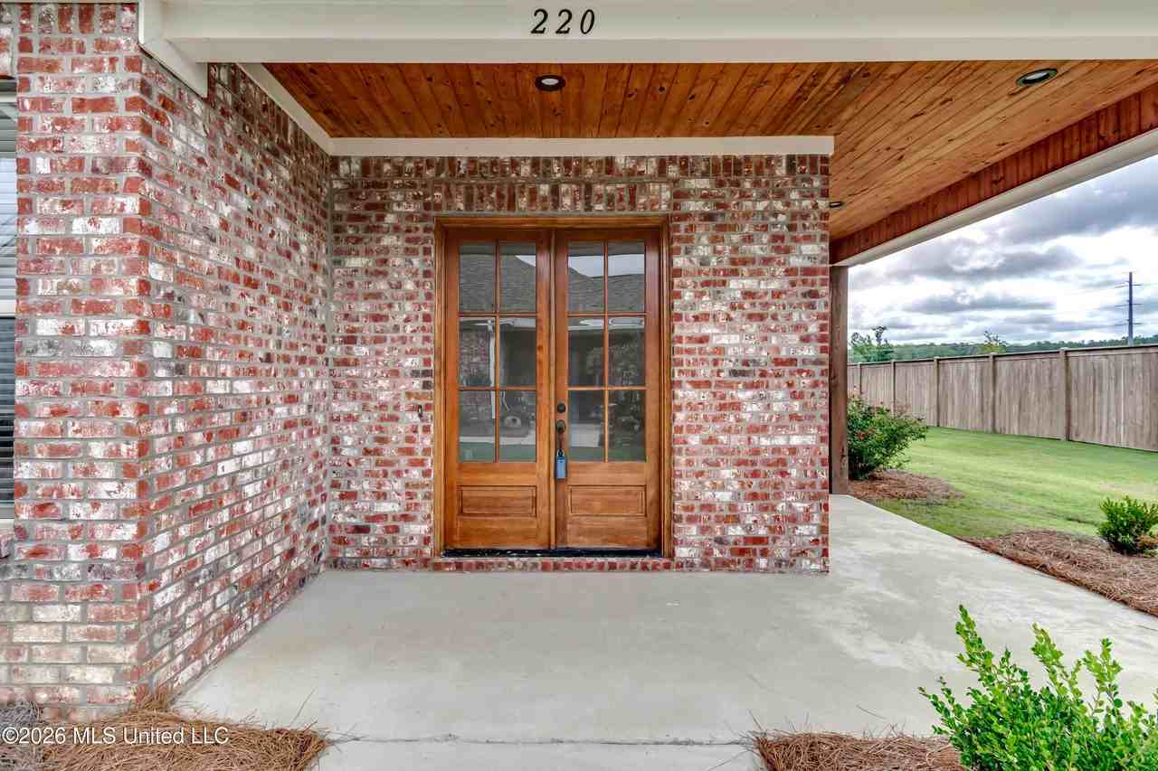 220 Freedom Ring Dr - Photo 5 of 50