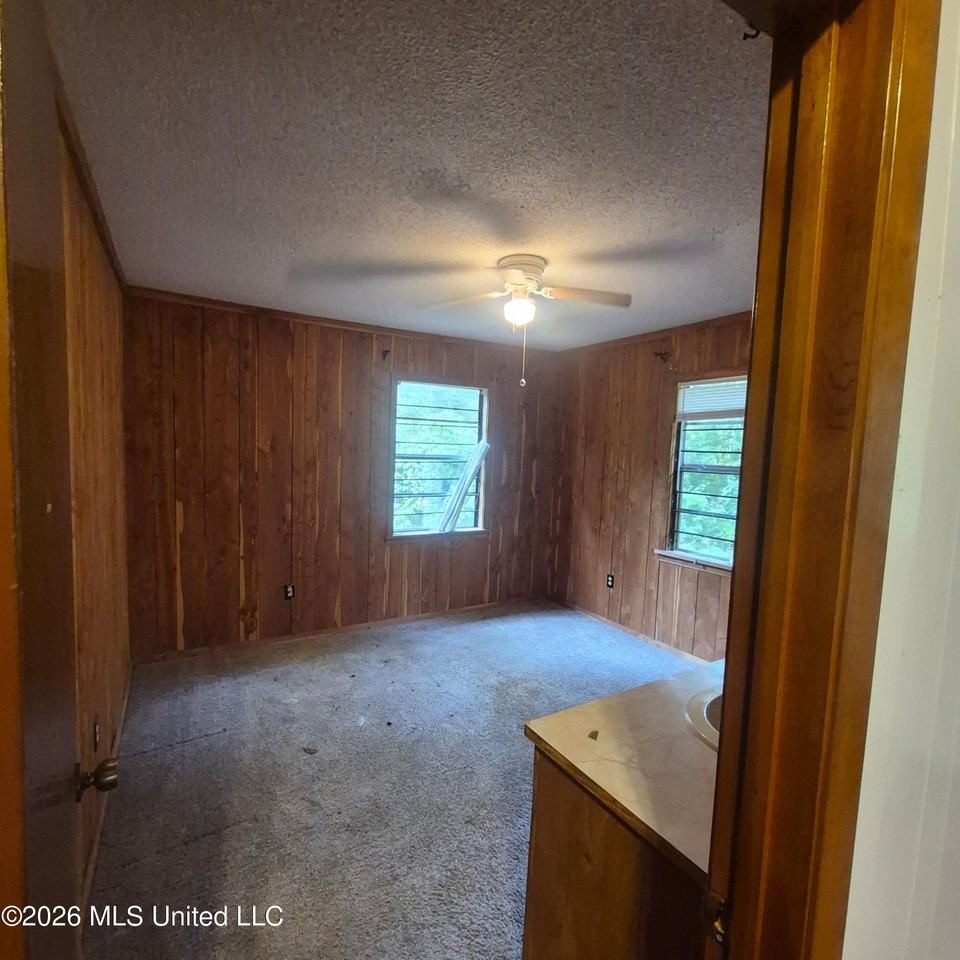 141 River Bend Dr - Photo 6 of 7