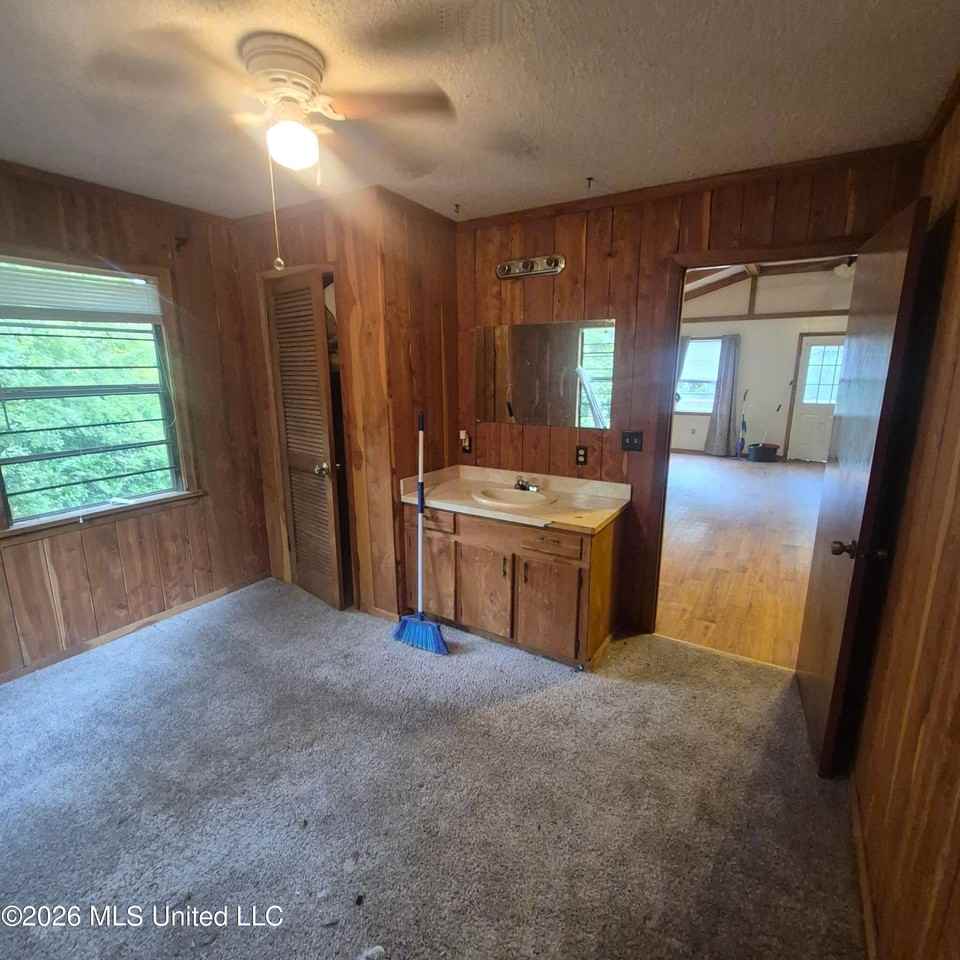 141 River Bend Dr - Photo 7 of 7