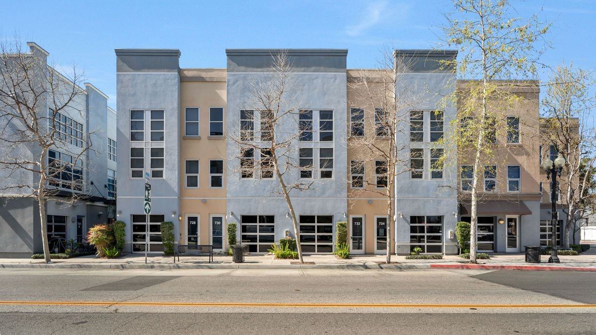 728 N Santiago St - Photo 2 of 3
