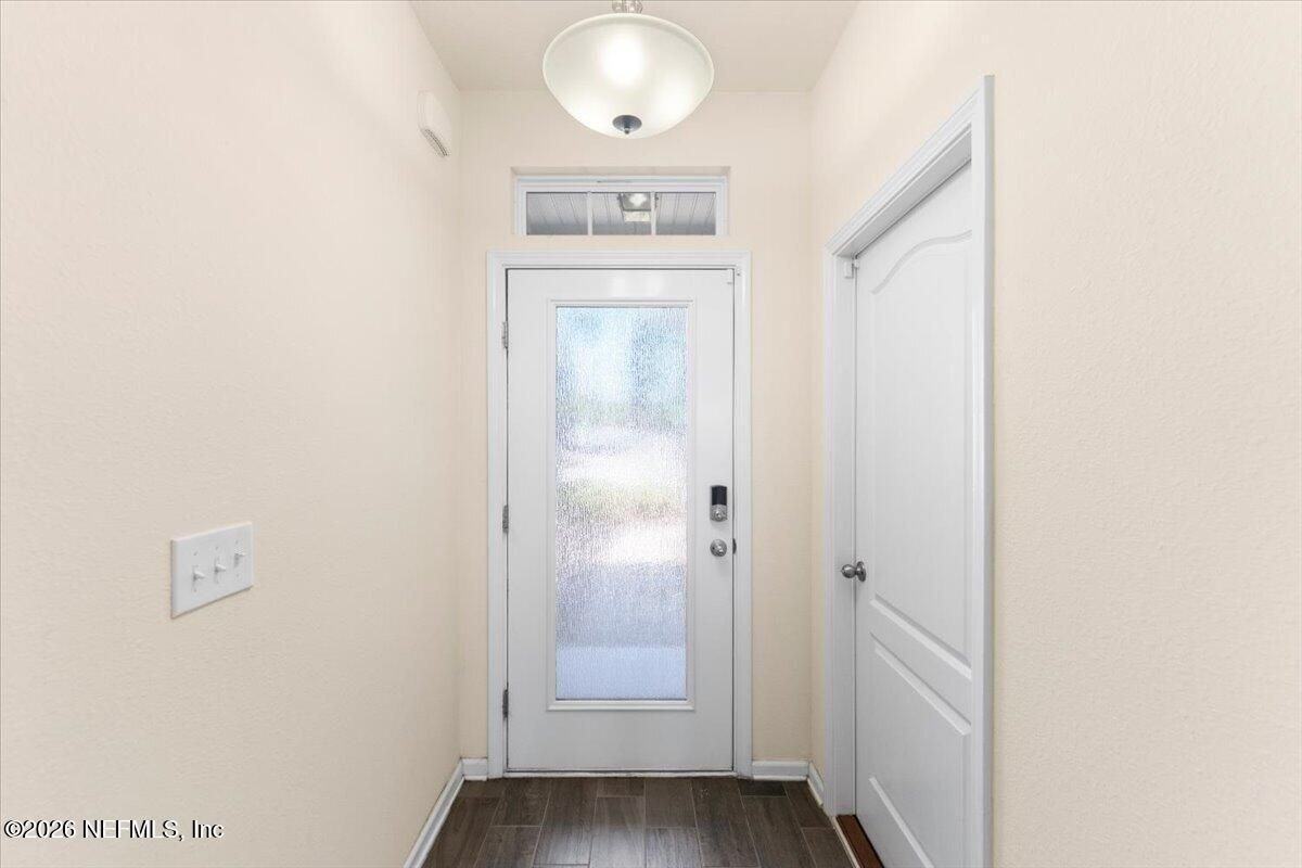 123 Castro Ct - Photo 4 of 40