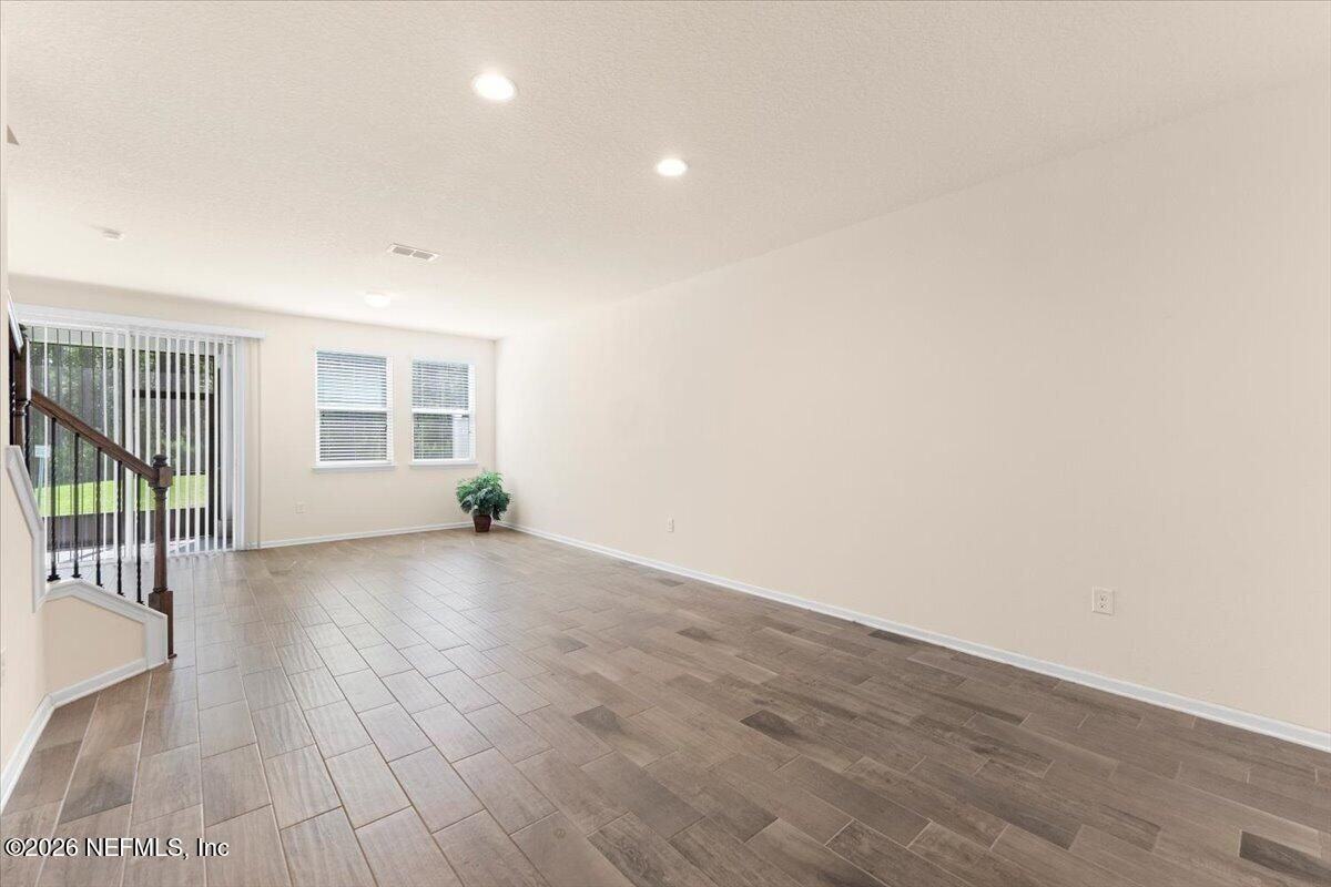123 Castro Ct - Photo 6 of 40