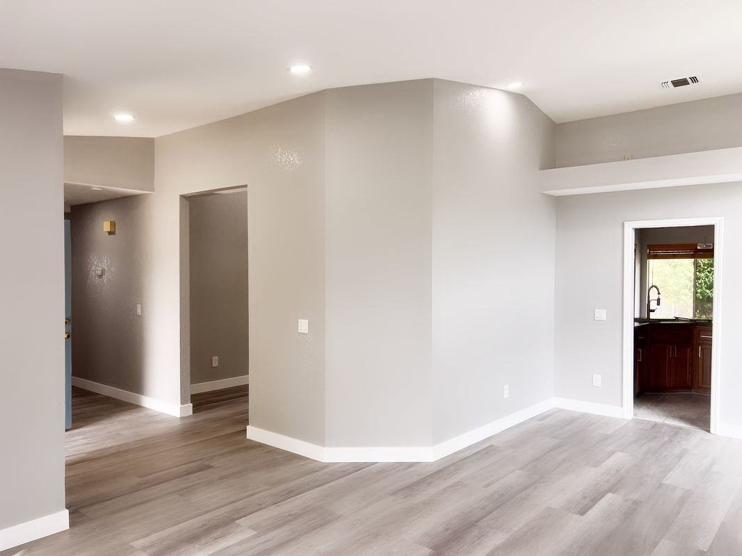8135 Northern Oak Cir - Photo 3 of 27