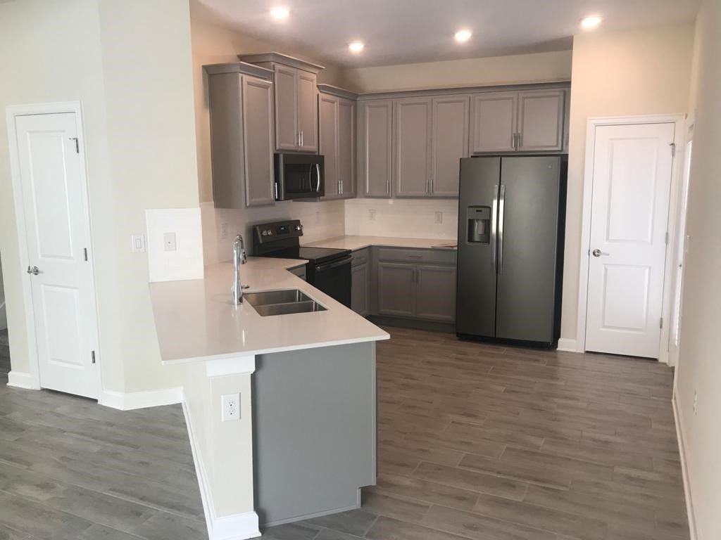 1367 Shinnecock Hills Dr - Photo 6 of 23
