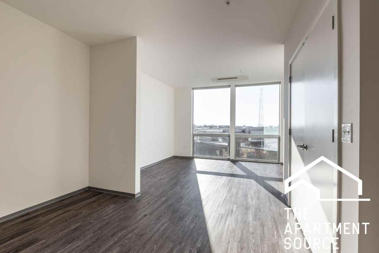 2340 N California Ave #505 - Photo 3 of 50