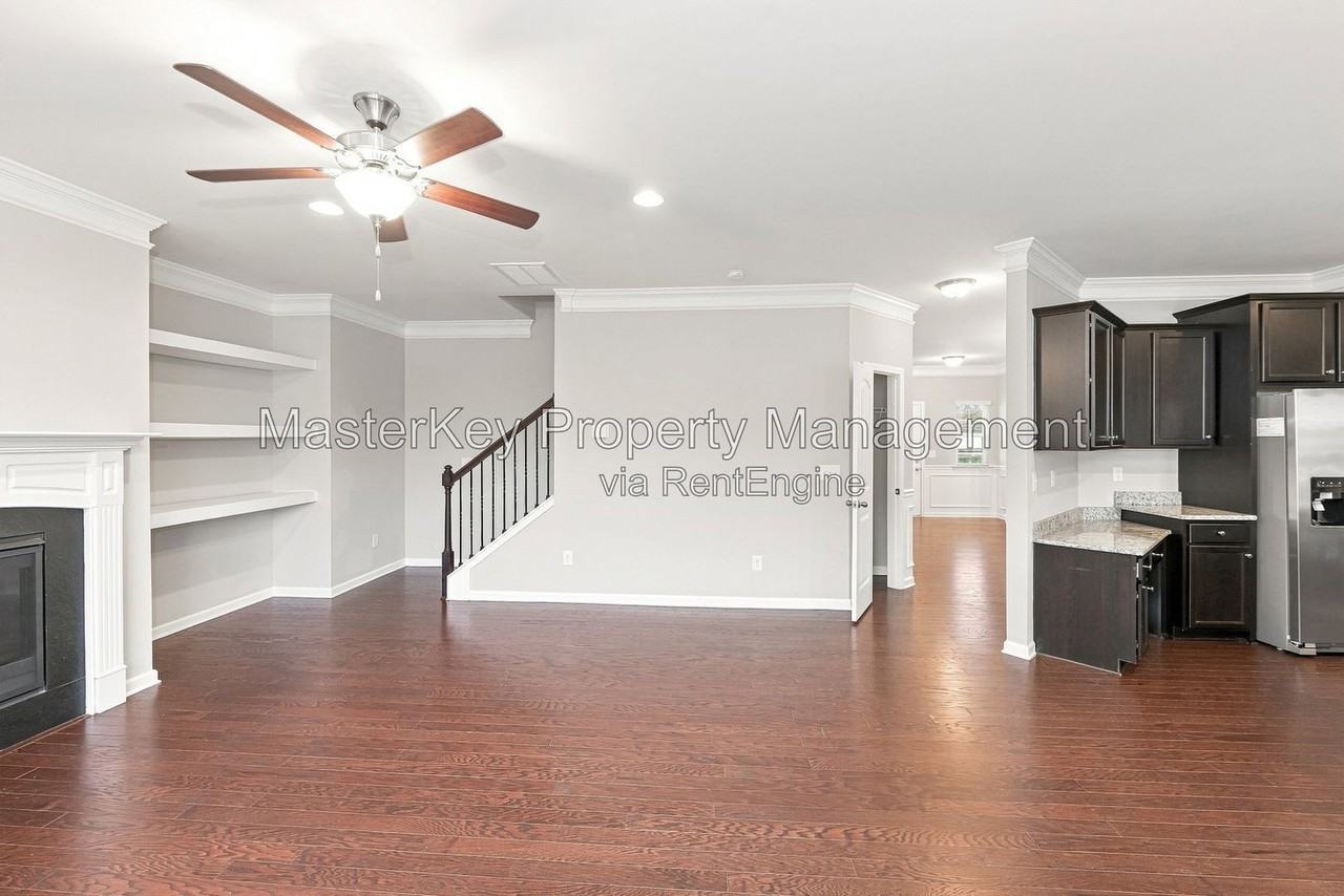 6821 Resting Grove Rd - Photo 6 of 35