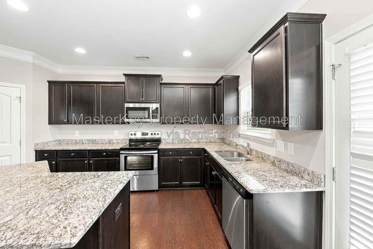6821 Resting Grove Rd - Photo 2 of 35