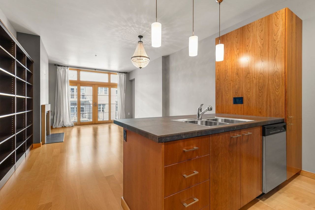 1133 Nw 11th Ave #511 - Photo 7 of 17
