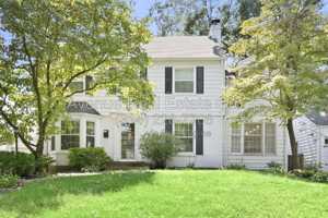 featured image of 324 Oakley Ln