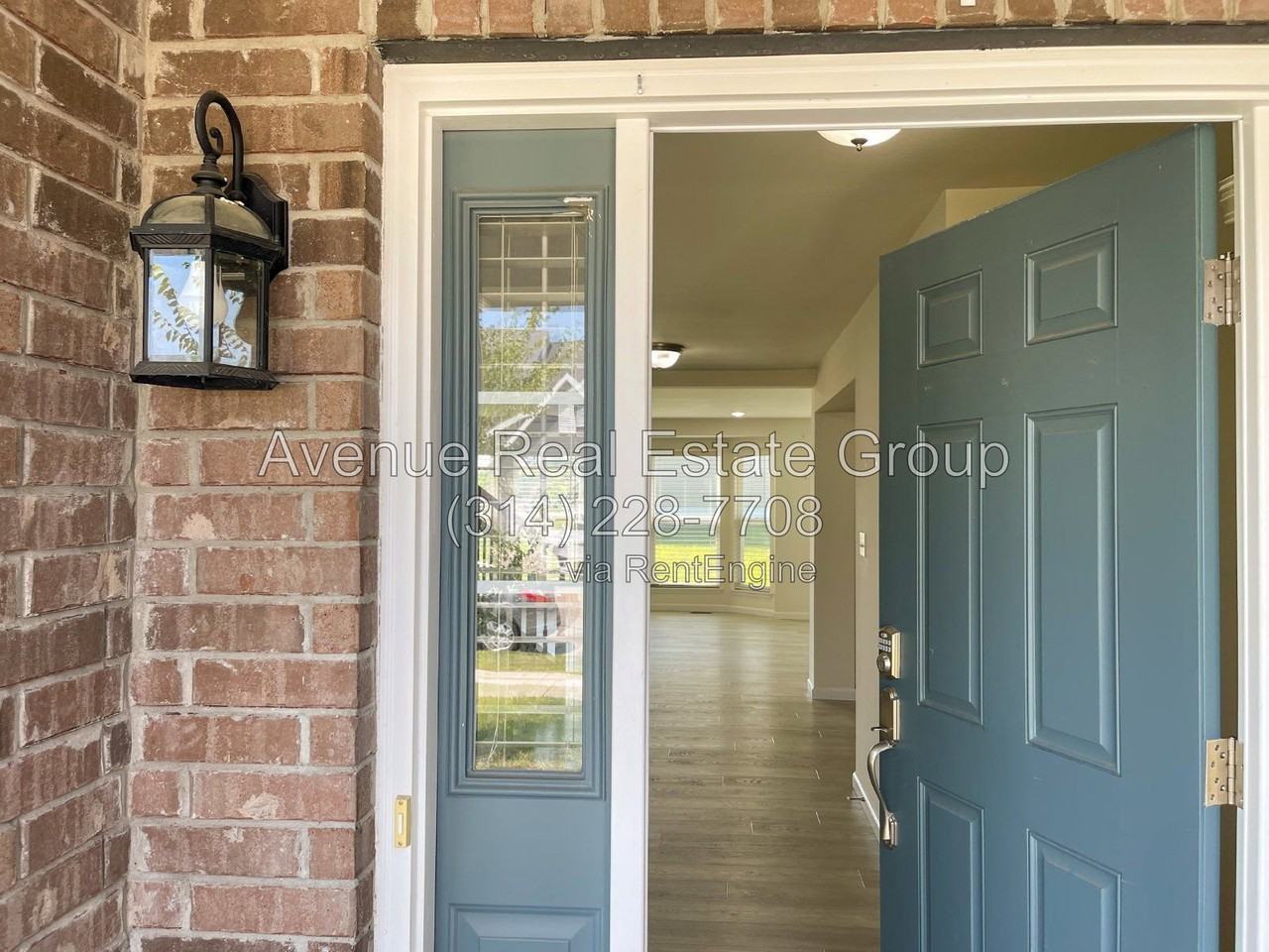 110 Pearl Vista Ct - Photo 2 of 16
