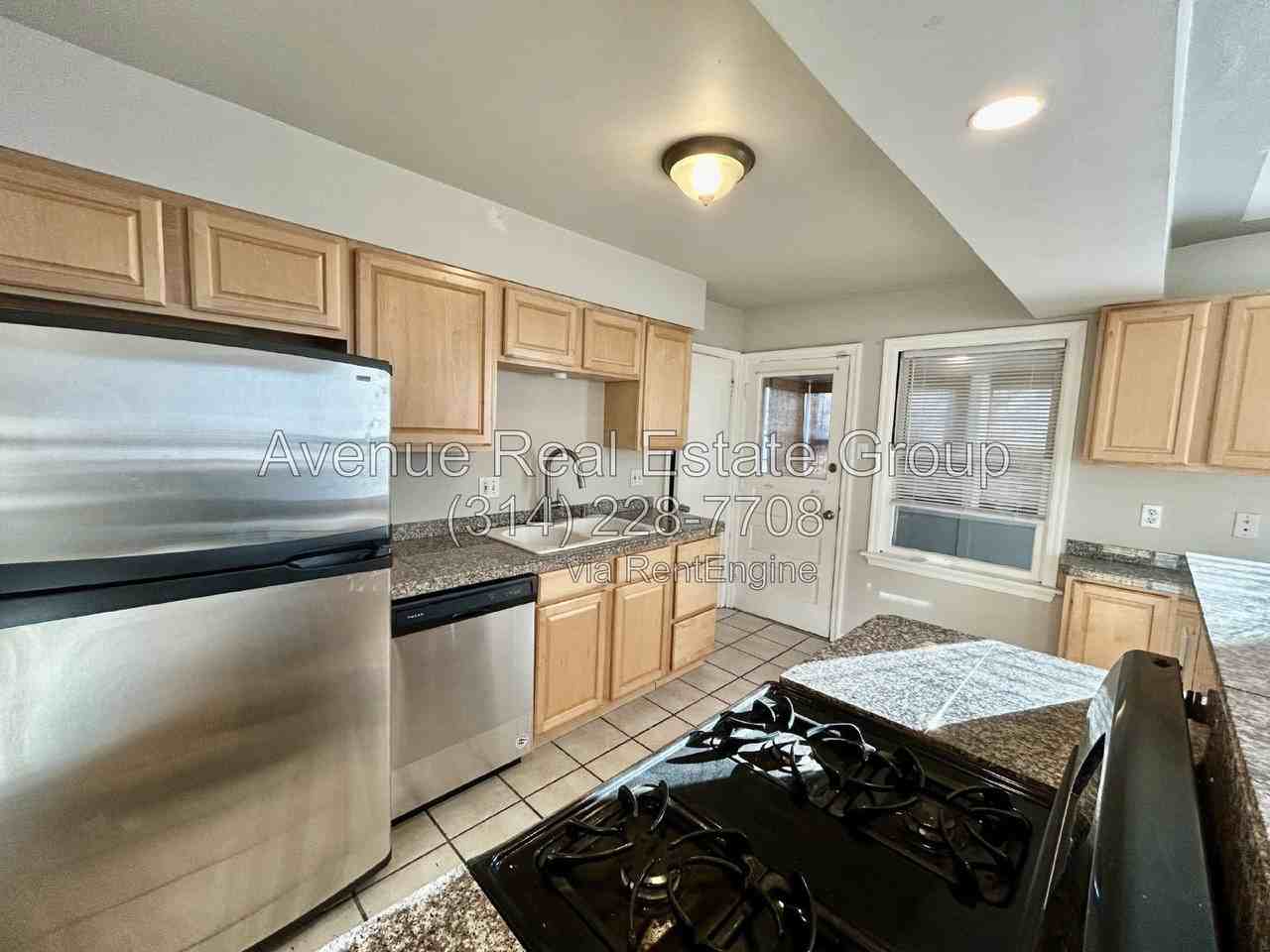2228 January Ave - Photo 5 of 19
