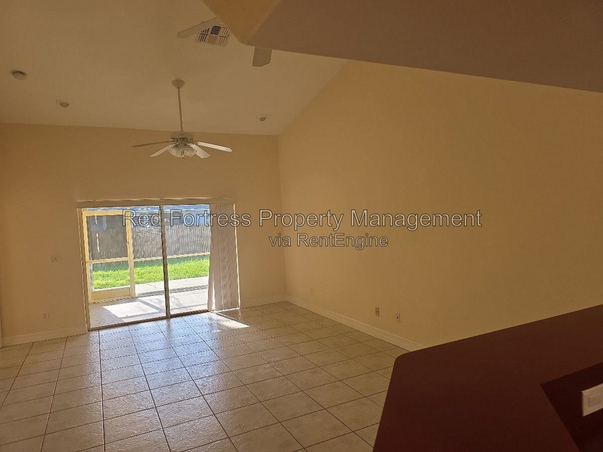 4519 Sw 7th Pl - Photo 3 of 13