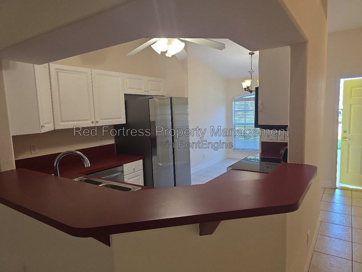 4519 Sw 7th Pl - Photo 5 of 13
