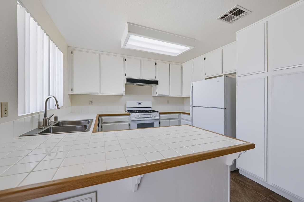 26214 Lazy Creek Rd - Photo 5 of 25