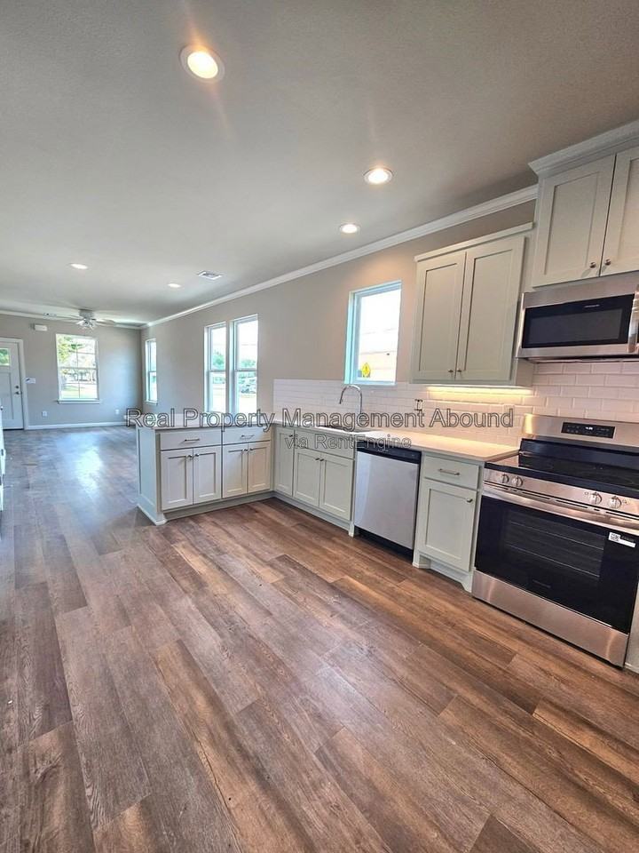 730 South Weenonah Avenue - Photo 5 of 27