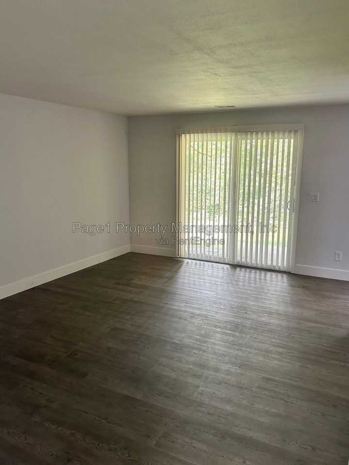 3817 Sage Dr #A - Photo 4 of 7