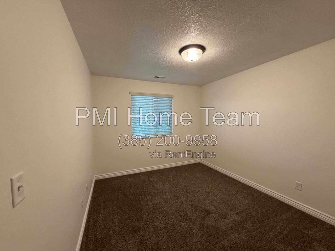 1917 N 325 W - Photo 6 of 18