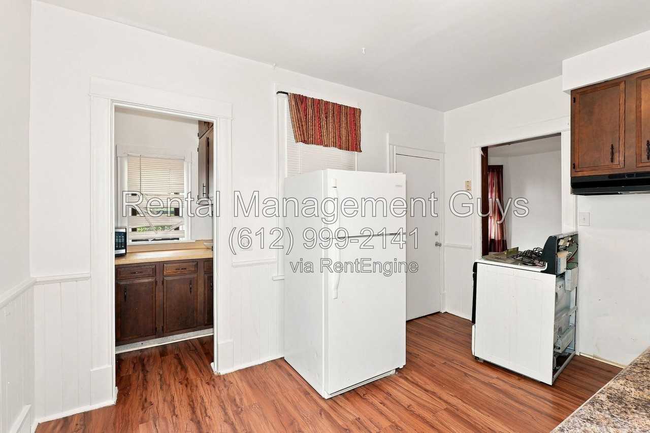 584 Magnolia Ave E #1 - Photo 6 of 14