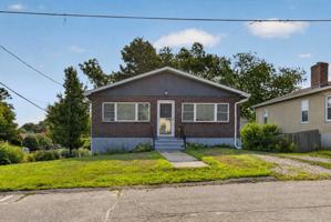 featured image of 52 Beach St #2