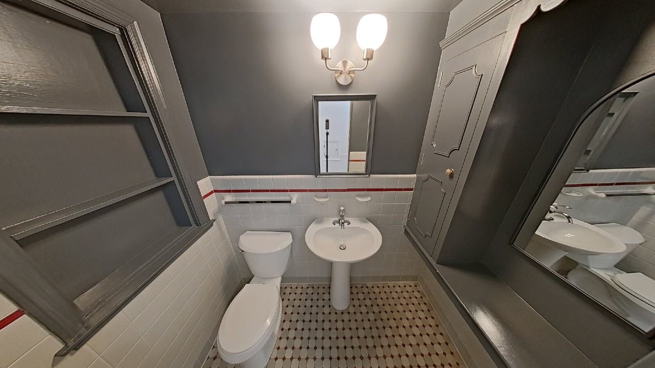 1137 Audubon Rd - Photo 5 of 19