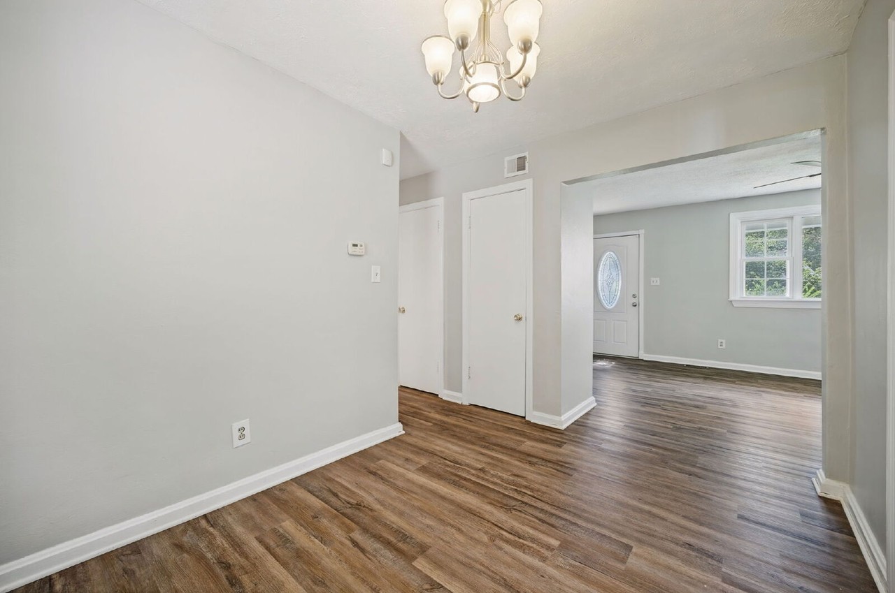 2312 Calvin Ave - Photo 2 of 38