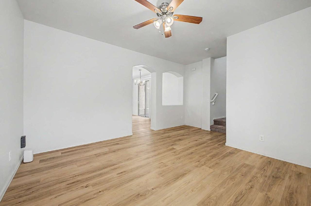 4172 E Santa Fe Ln - Photo 4 of 36