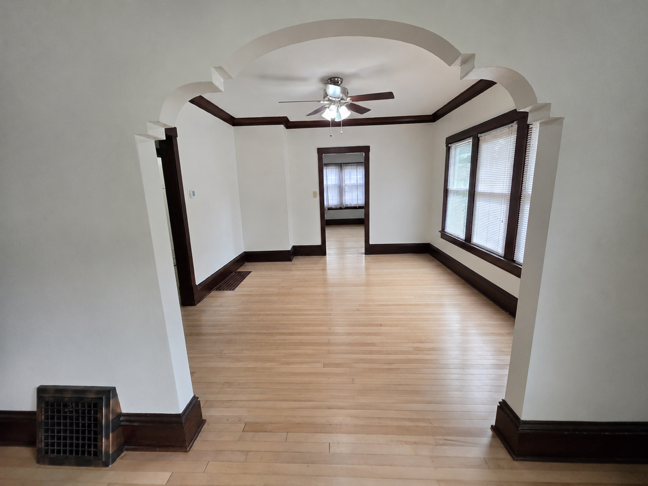 1211 1st Ave - Photo 5 of 15