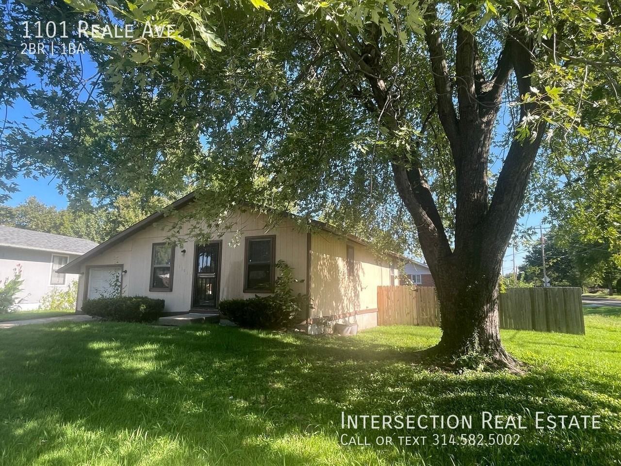 1101 Reale Ave - Photo 3 of 16