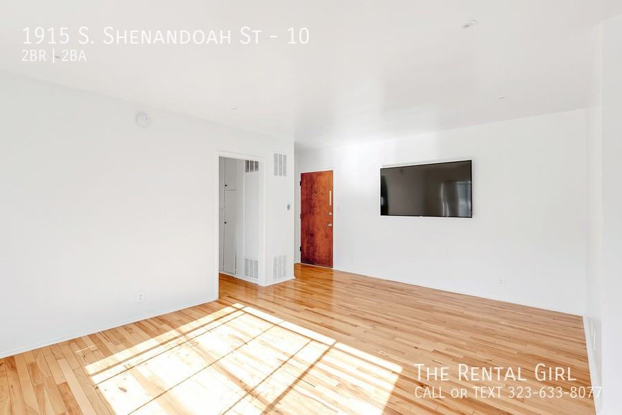 1915 S Shenandoah St #10 - Photo 4 of 15